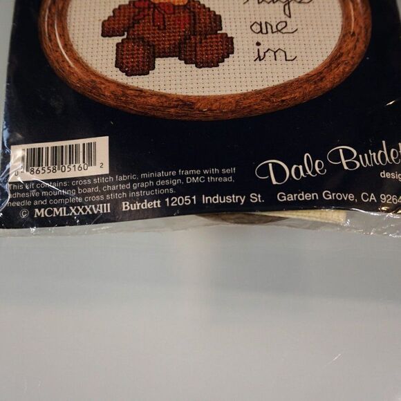 Bear Hugs Are In Dale Burdett Country Cross Stitch Kit With Frame 1988 NOS - Picture 4 of 5